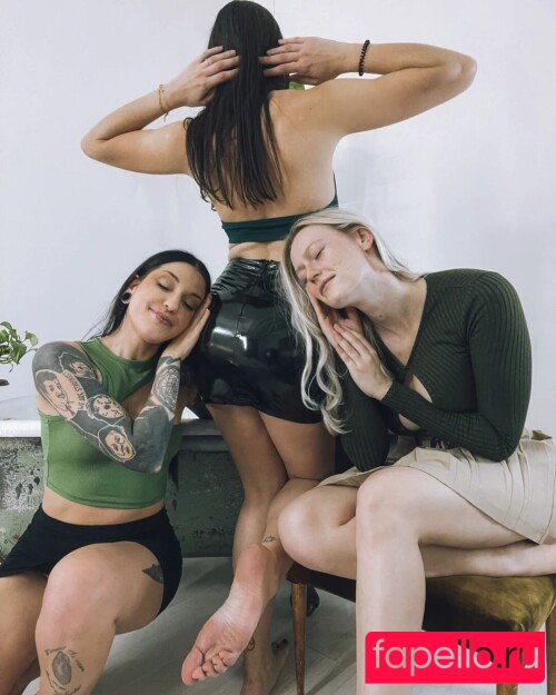 luizaconlaz Onlyfans Photo Gallery 