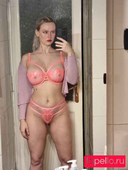 luizaconlaz Onlyfans Photo Gallery 