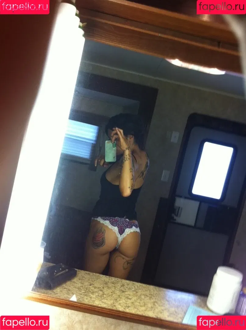 Sarah Shahi Onlyfans Photo Gallery 