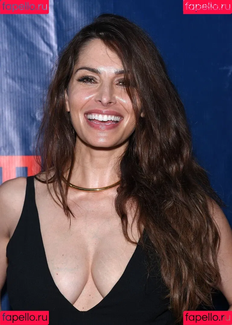 Sarah Shahi Onlyfans Photo Gallery 