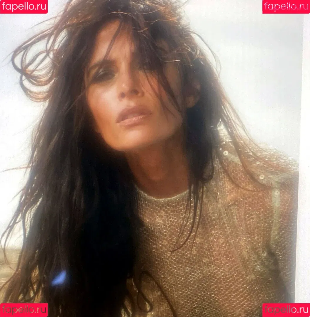 Sarah Shahi Onlyfans Photo Gallery 