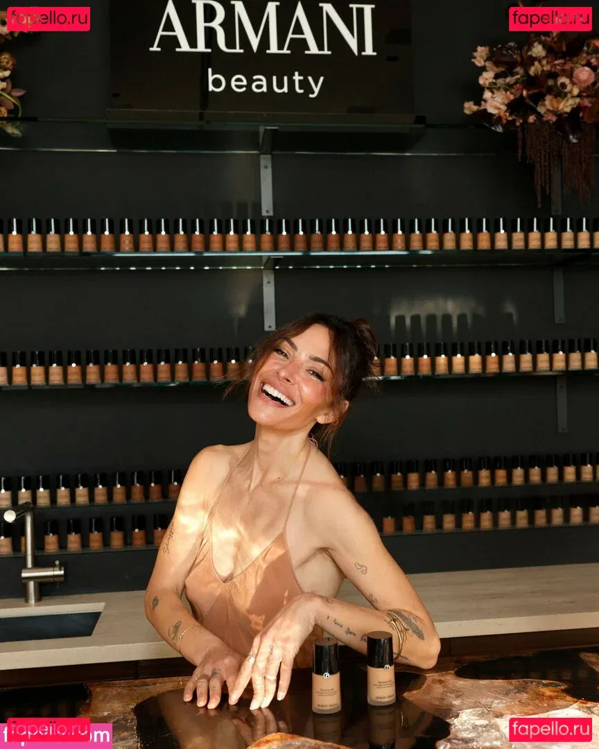 Sarah Shahi Onlyfans Photo Gallery 