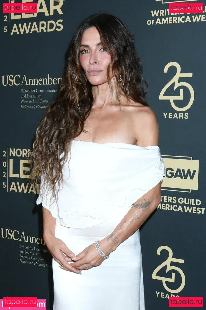 Sarah Shahi Onlyfans Photo Gallery 