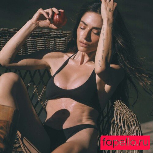 Sarah Shahi Nude Onlyfans Photo 36