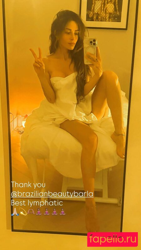Sarah Shahi Nude Onlyfans Photo 24