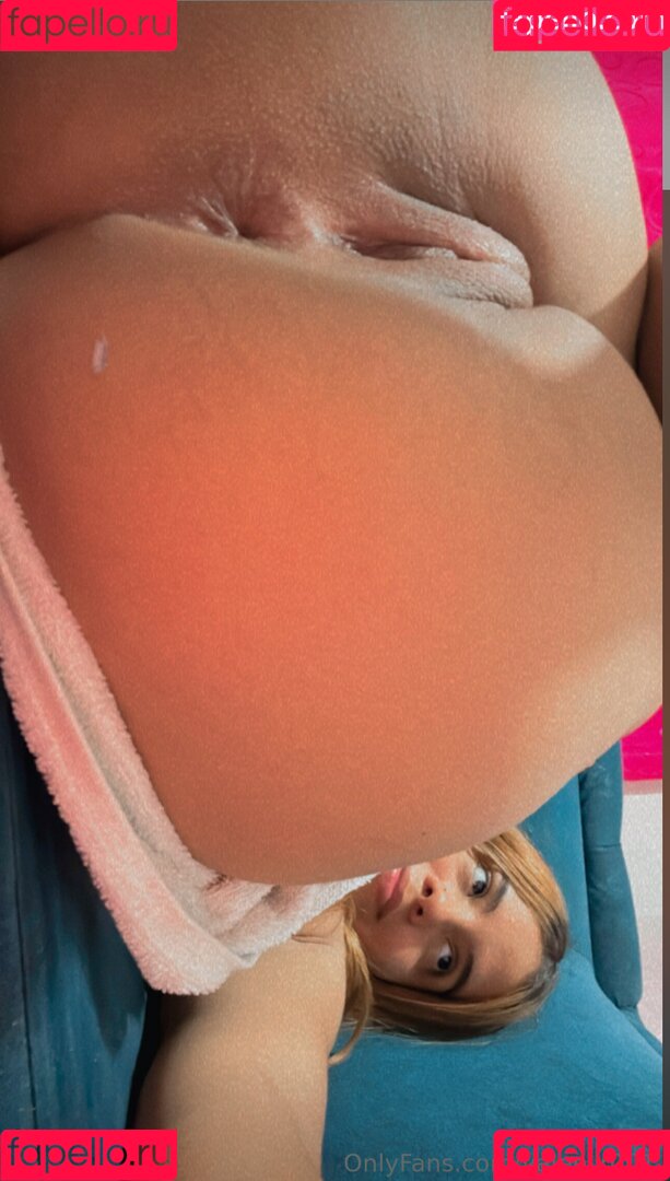 valen_r001 Onlyfans Photo Gallery 