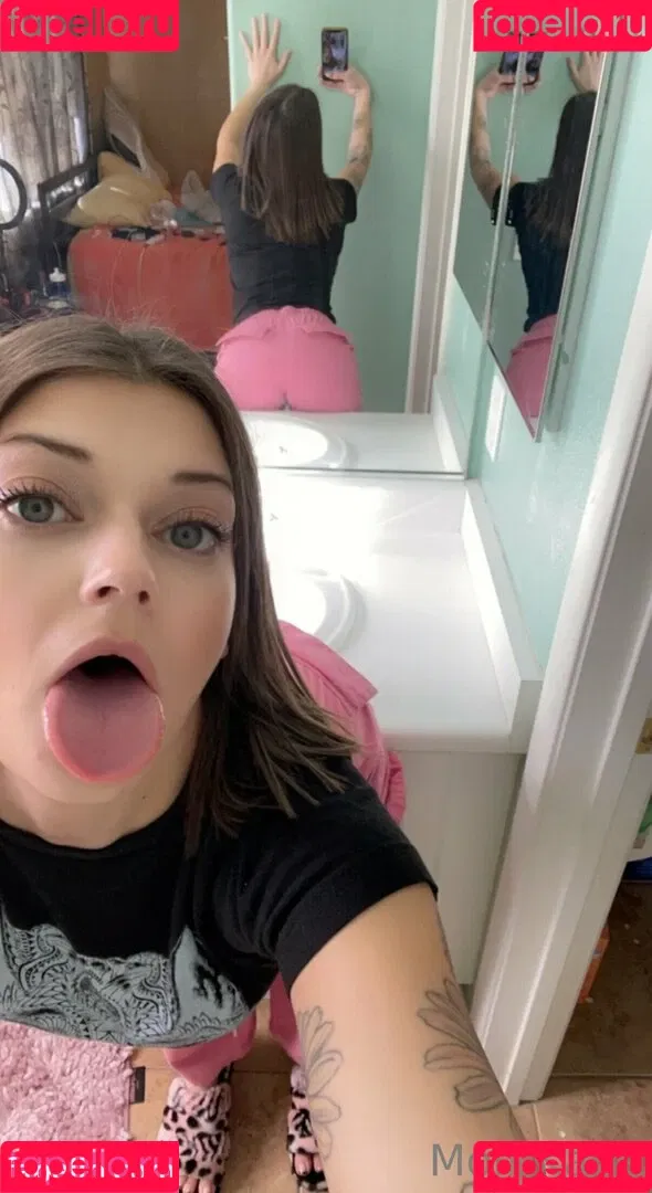 morekatie Onlyfans Photo Gallery 
