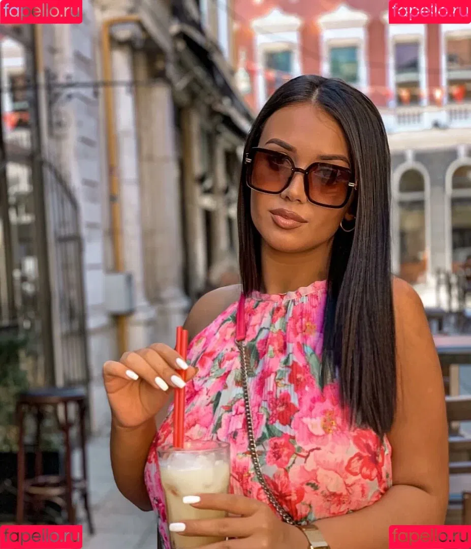 Emina Jahi Onlyfans Photo Gallery 