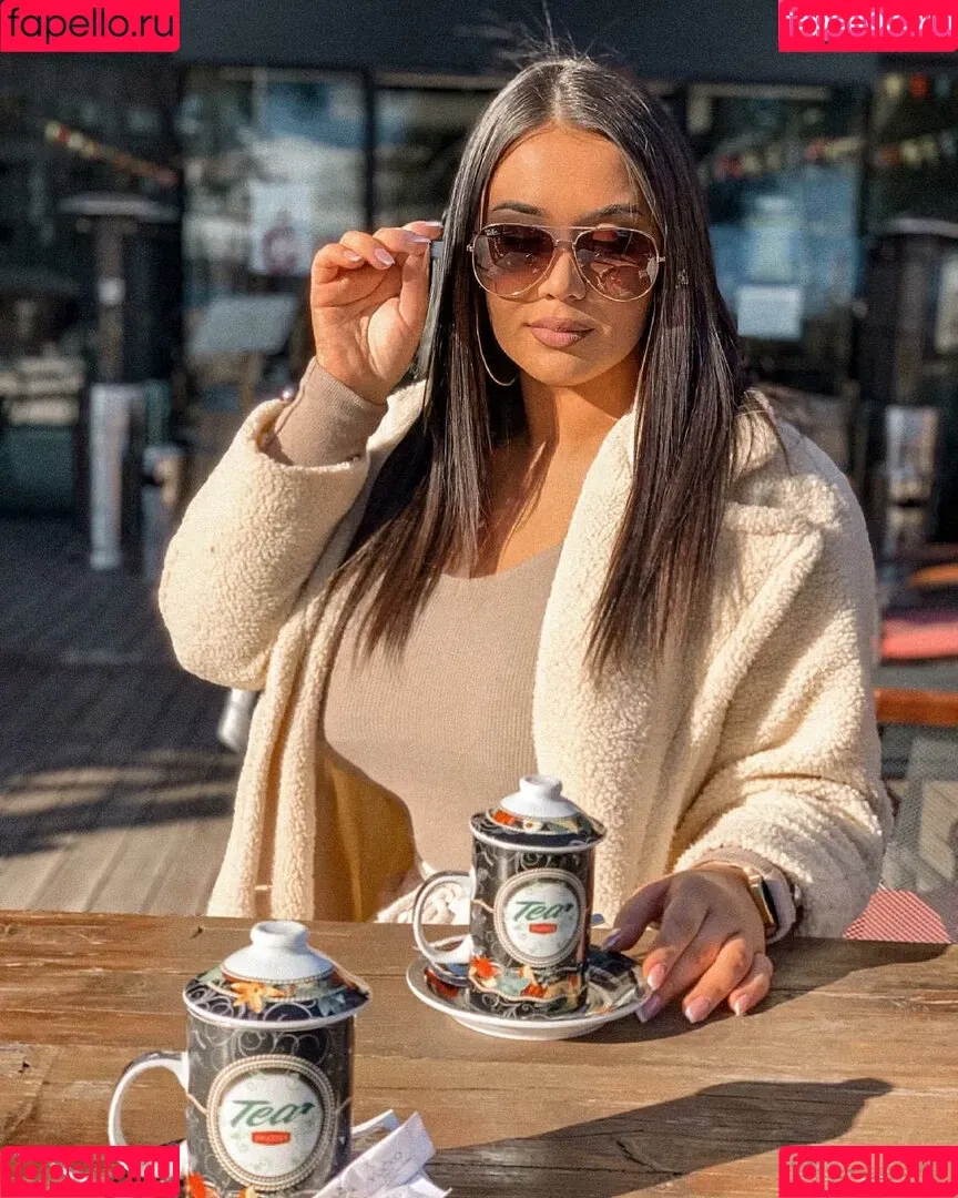 Emina Jahi Onlyfans Photo Gallery 