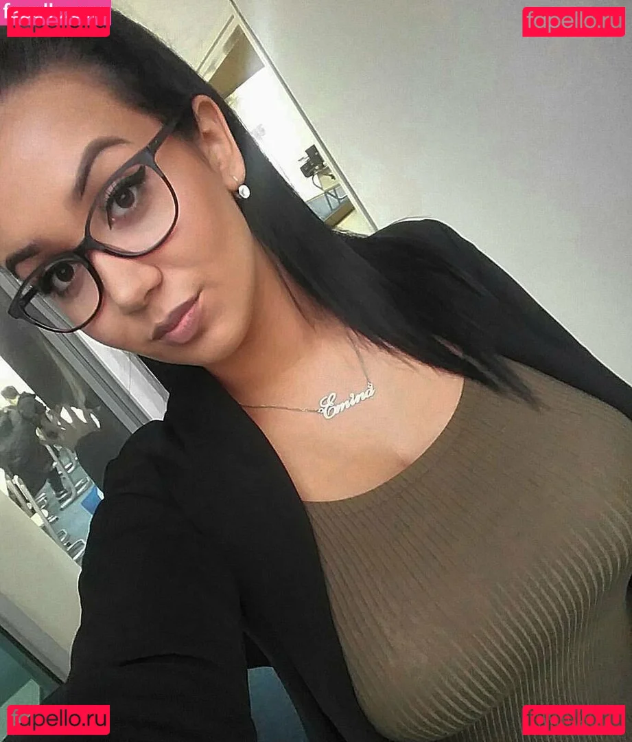 Emina Jahi Onlyfans Photo Gallery 