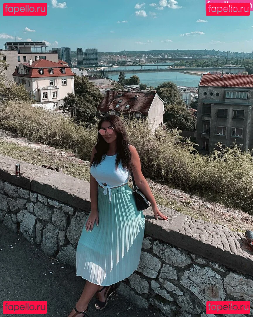 Emina Jahi Onlyfans Photo Gallery 