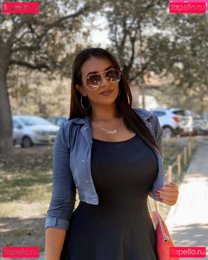 Emina Jahi Onlyfans Photo Gallery 