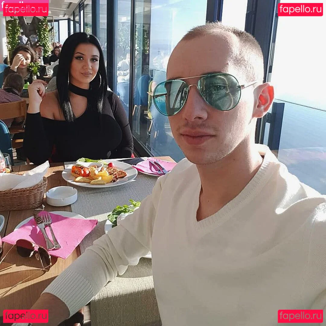 Emina Jahi Onlyfans Photo Gallery 