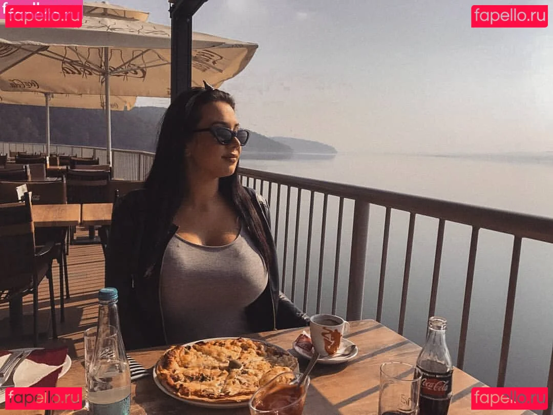 Emina Jahi Onlyfans Photo Gallery 