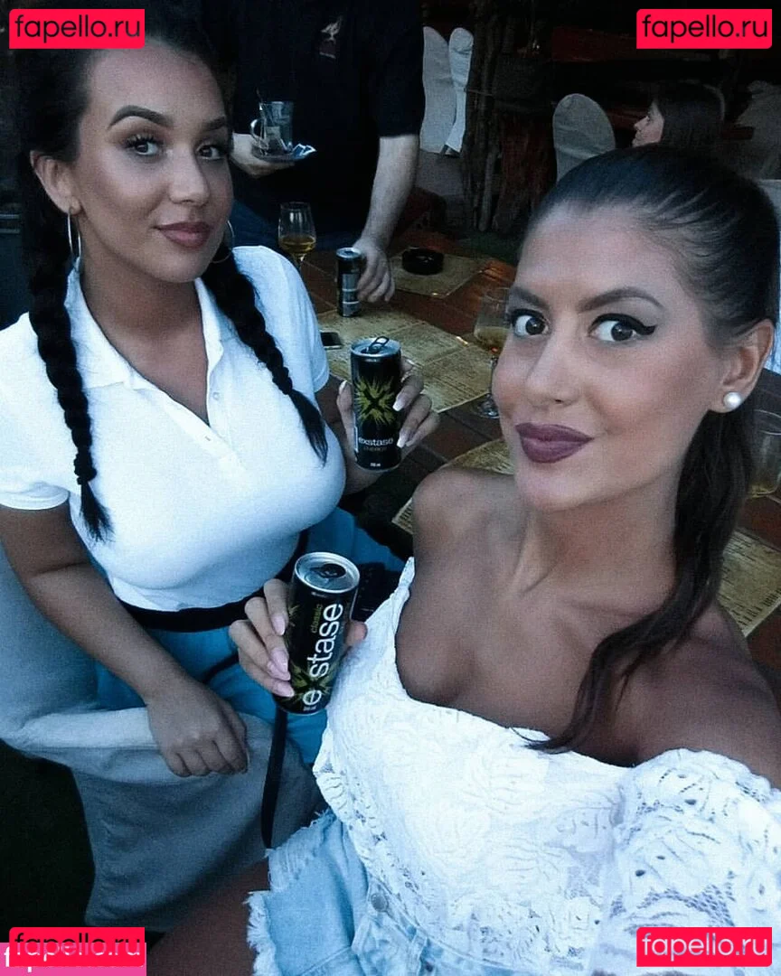 Emina Jahi Onlyfans Photo Gallery 