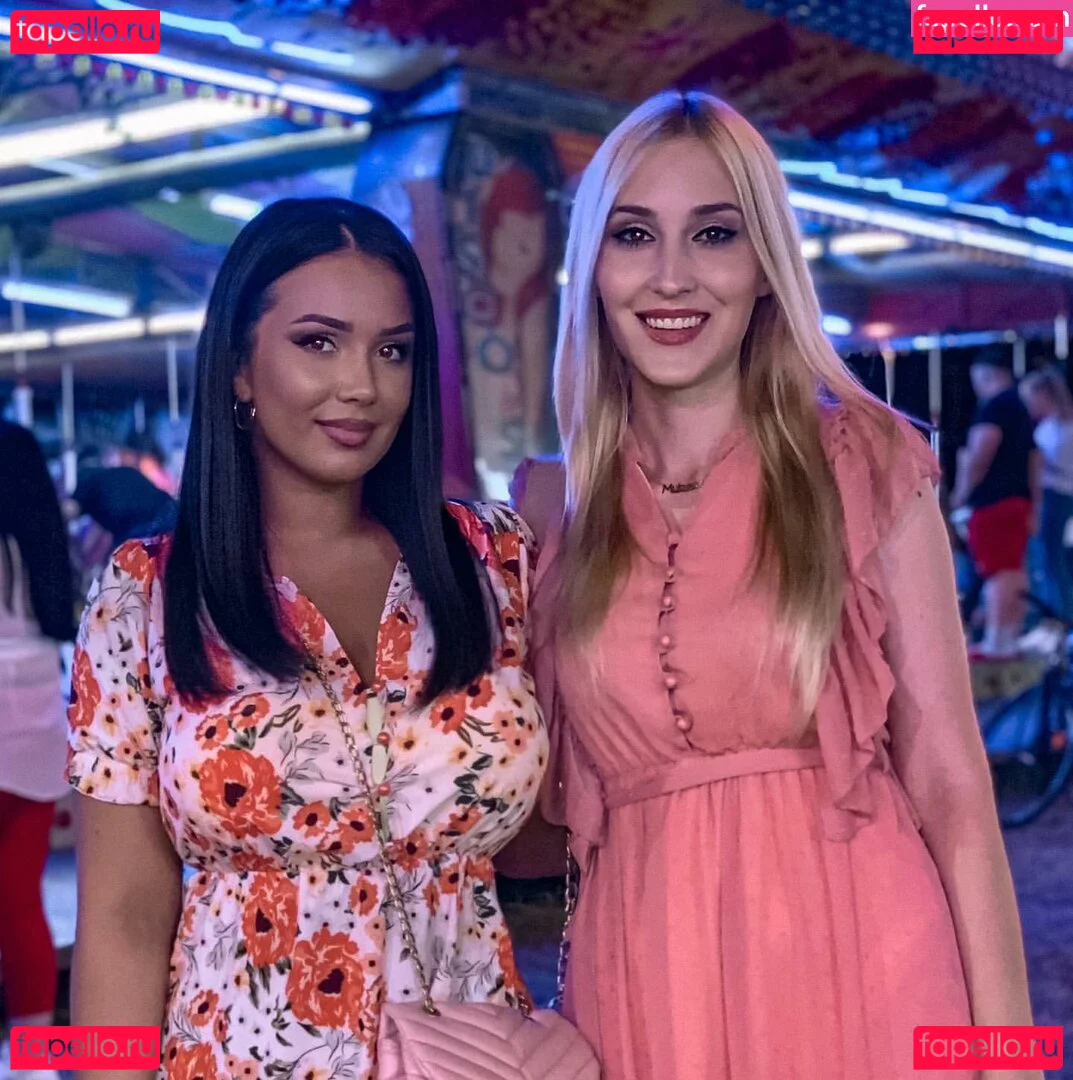 Emina Jahi Onlyfans Photo Gallery 