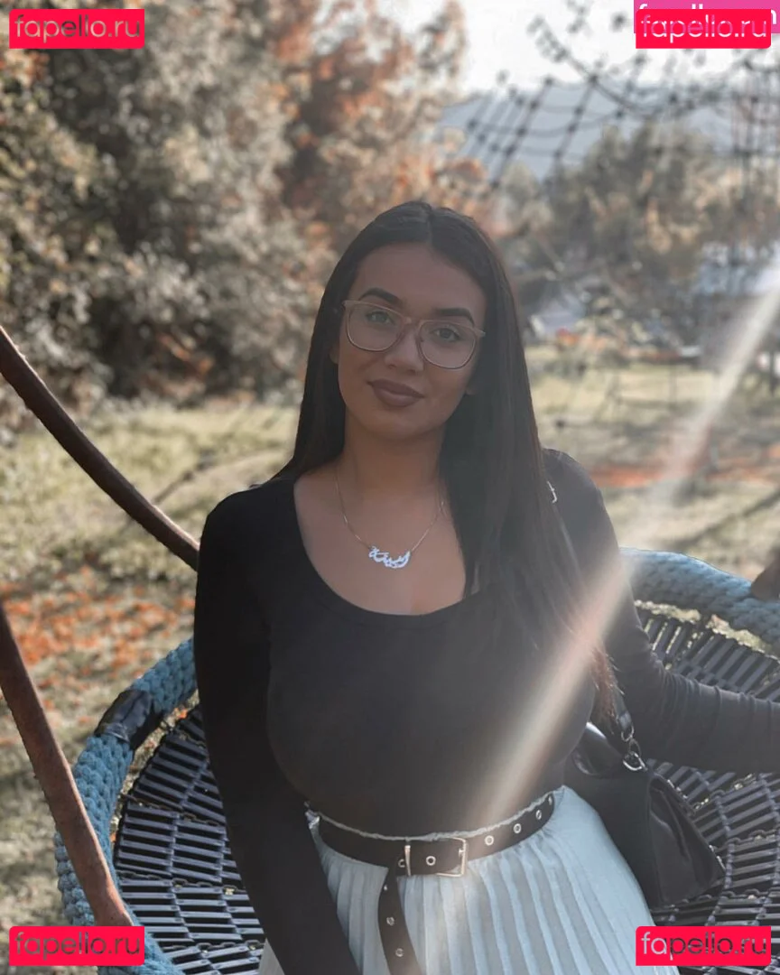 Emina Jahi Onlyfans Photo Gallery 