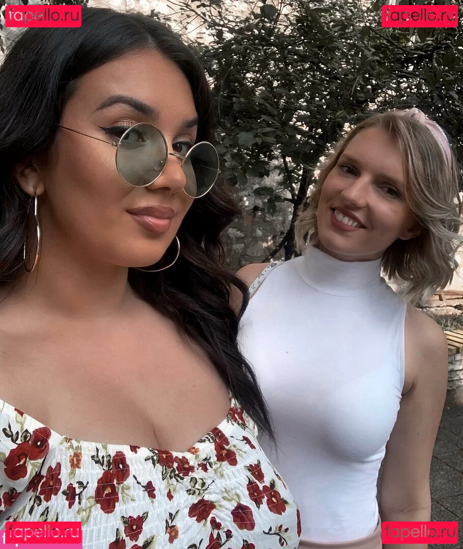 Emina Jahi Onlyfans Photo Gallery 