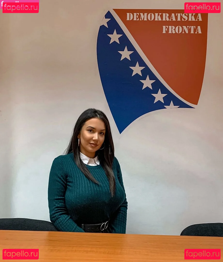 Emina Jahi Onlyfans Photo Gallery 