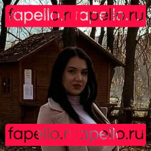 Emina Jahi Onlyfans Photo Gallery 