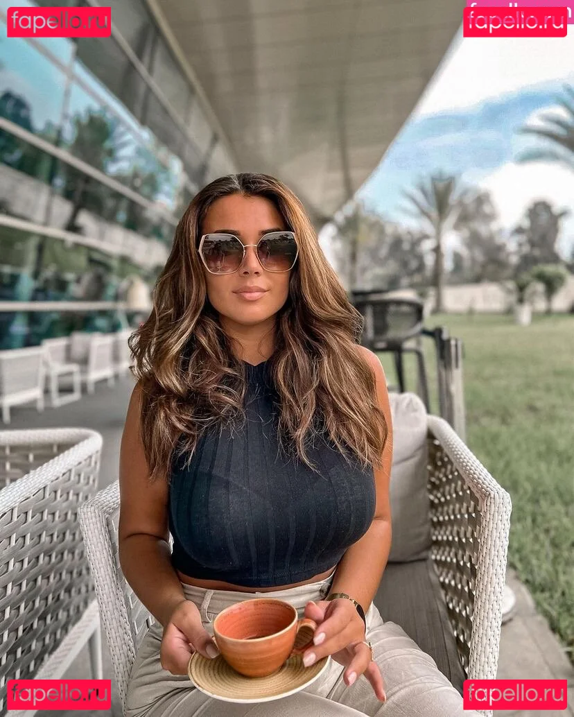 Emina Jahi Onlyfans Photo Gallery 