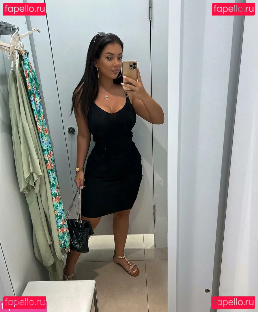 Emina Jahi Onlyfans Photo Gallery 