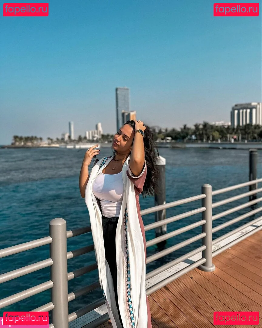 Emina Jahi Onlyfans Photo Gallery 