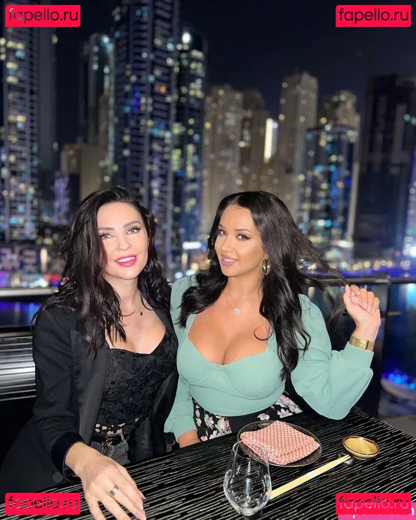 Emina Jahi Onlyfans Photo Gallery 