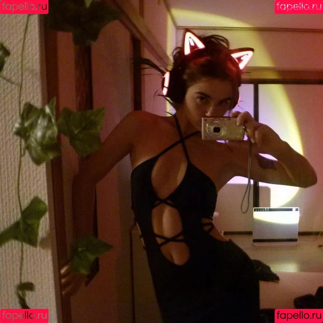 Maryana Ro Onlyfans Photo Gallery 