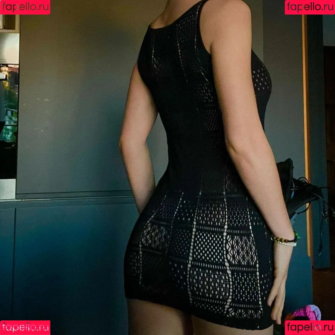 Maryana Ro Onlyfans Photo Gallery 