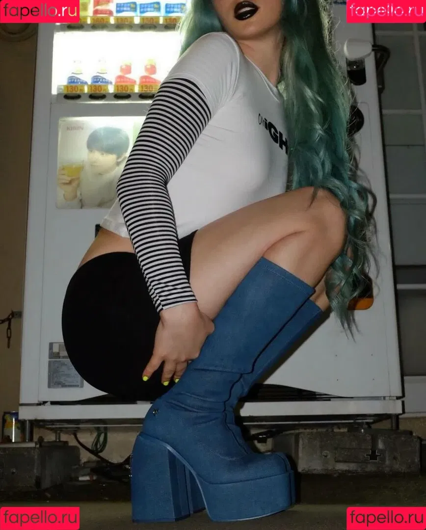Maryana Ro Onlyfans Photo Gallery 