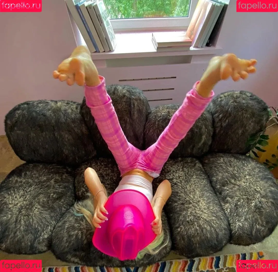 Maryana Ro Onlyfans Photo Gallery 