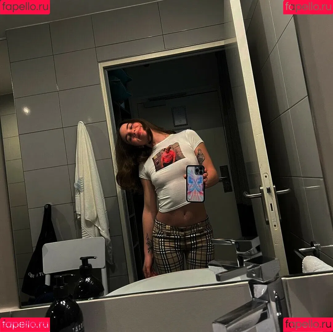 Maryana Ro Onlyfans Photo Gallery 