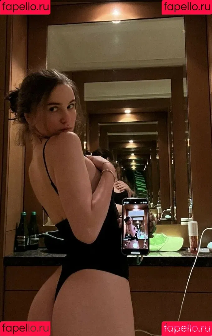Maryana Ro Onlyfans Photo Gallery 