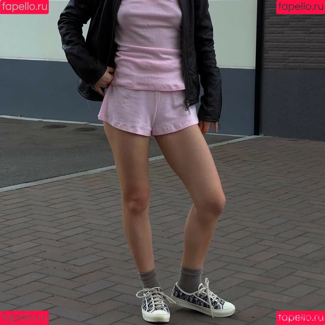 Maryana Ro Onlyfans Photo Gallery 