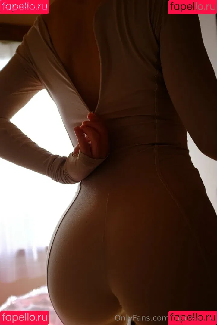 Maryana Ro Onlyfans Photo Gallery 