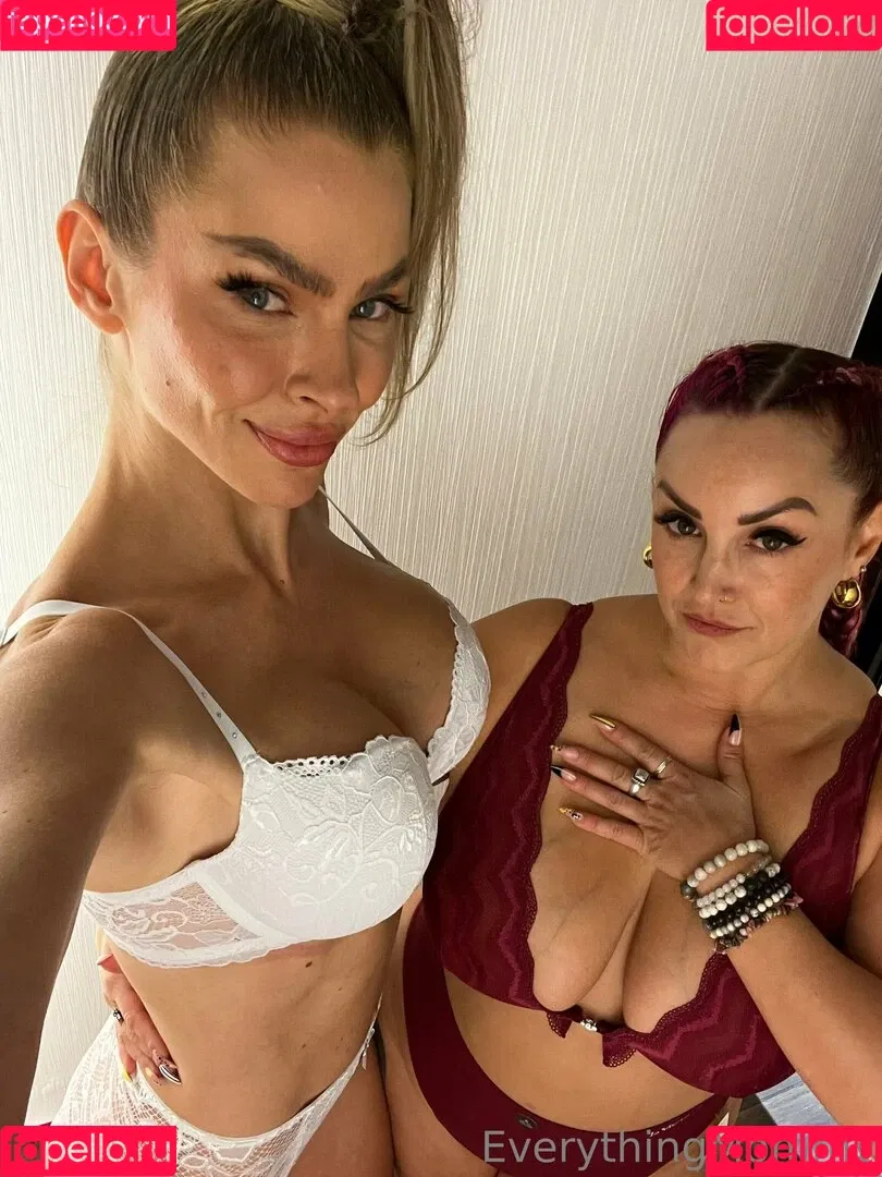 missquartz Onlyfans Photo Gallery 