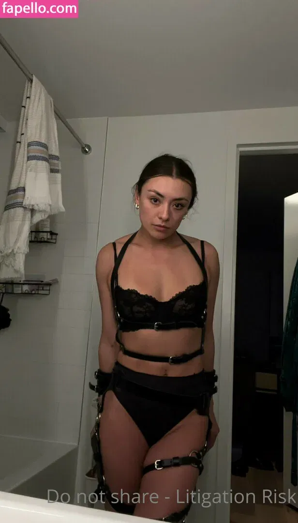 Eurasian1994 Onlyfans Photo Gallery 