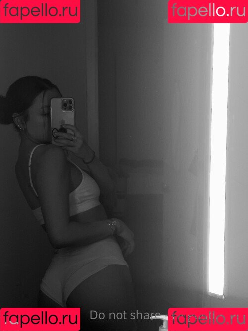 Eurasian1994 Onlyfans Photo Gallery 