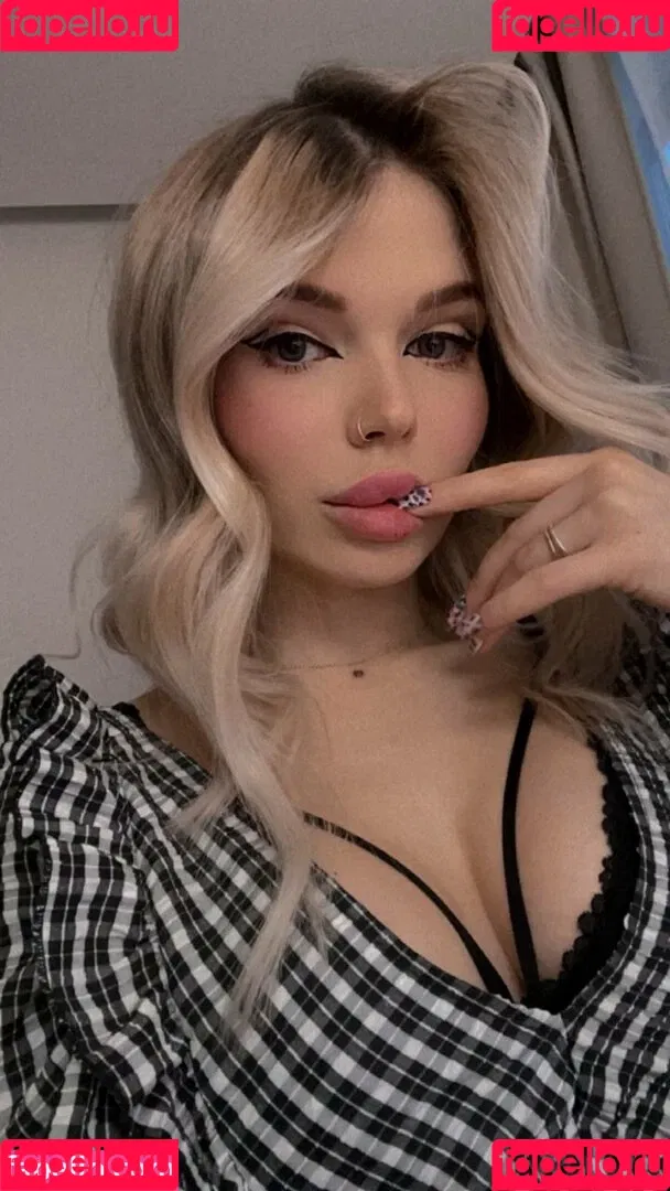 Sorabi Onlyfans Photo Gallery 