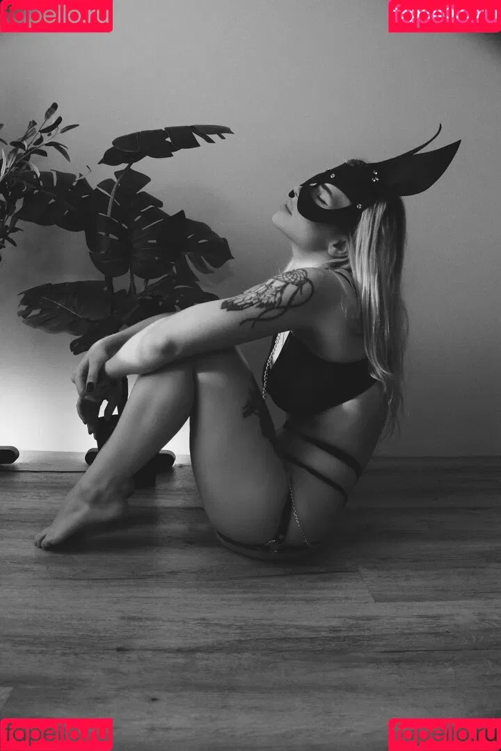 Sorabi Onlyfans Photo Gallery 
