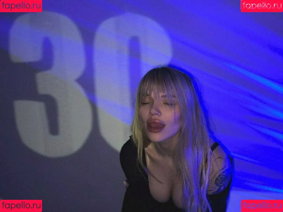 Sorabi Onlyfans Photo Gallery 