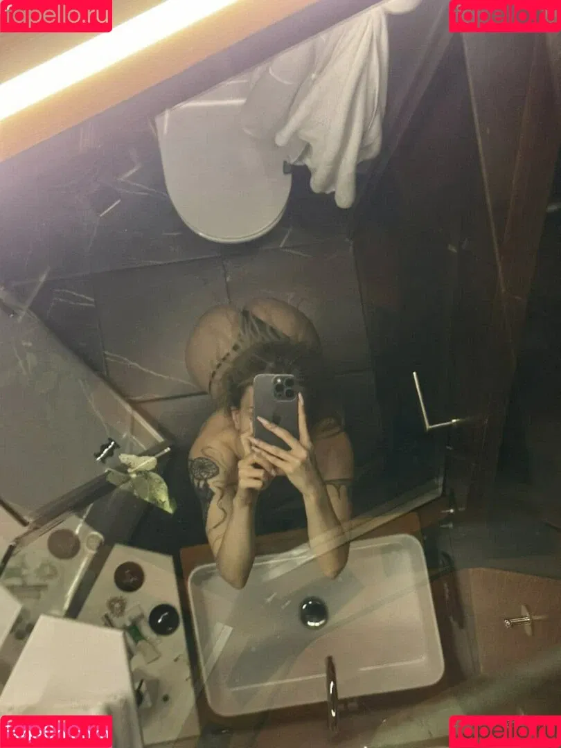 Sorabi Onlyfans Photo Gallery 