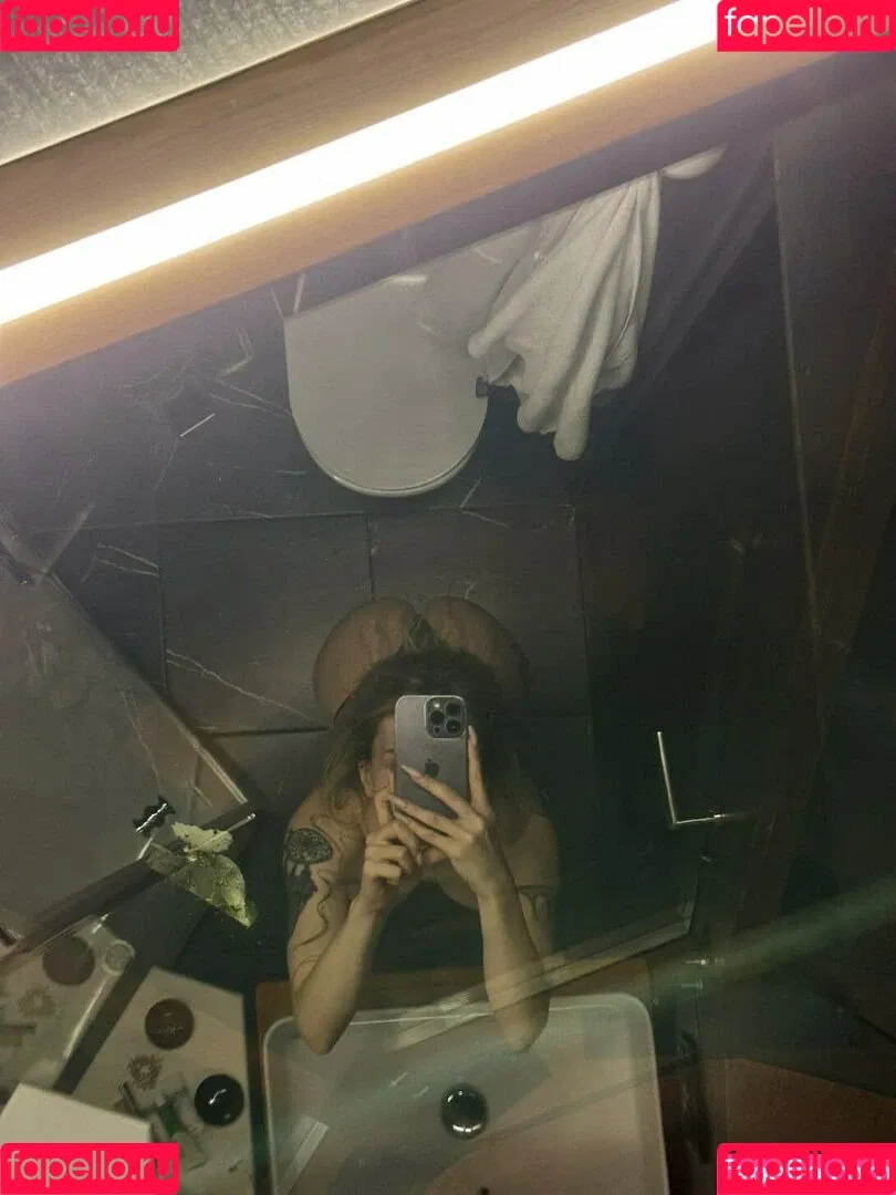 Sorabi Onlyfans Photo Gallery 