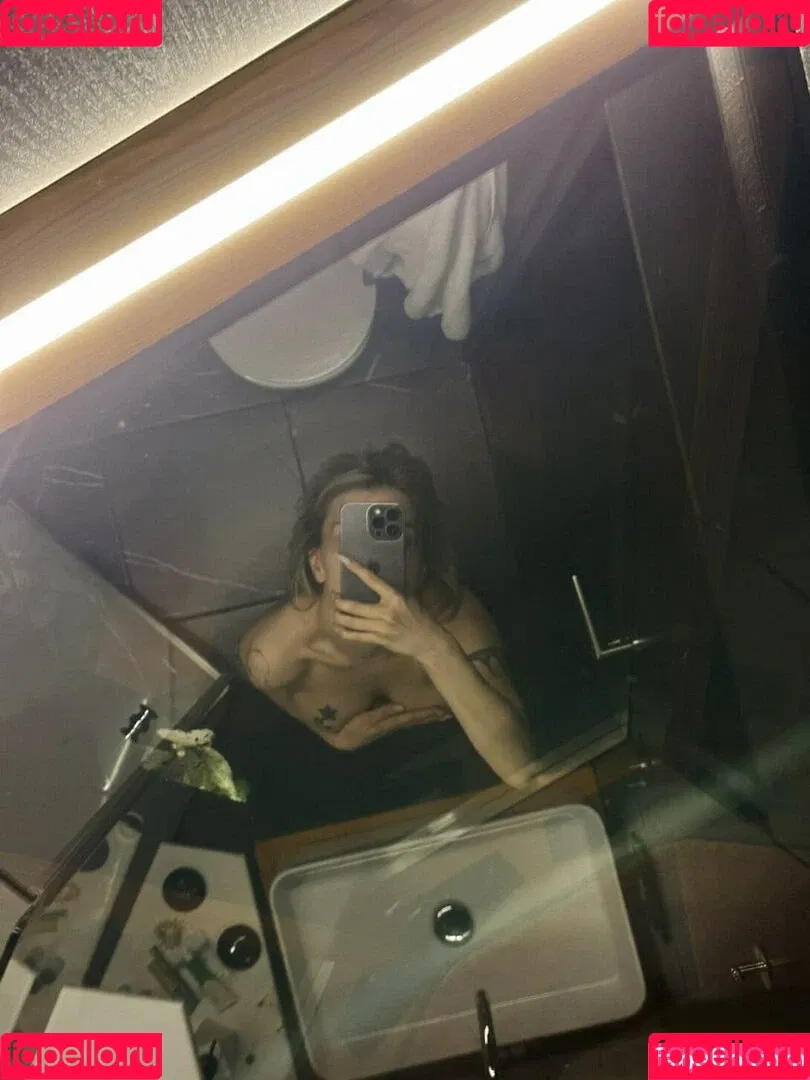 Sorabi Onlyfans Photo Gallery 