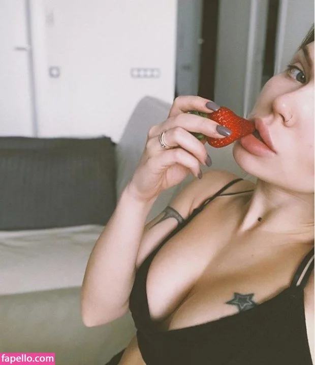 Sorabi Onlyfans Photo Gallery 