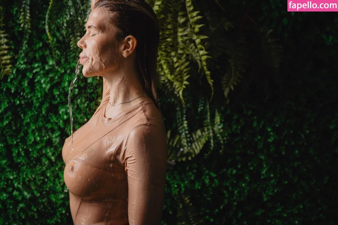 Sorabi Onlyfans Photo Gallery 