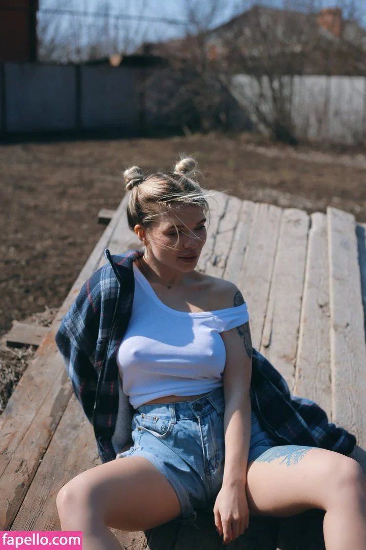 Sorabi Onlyfans Photo Gallery 