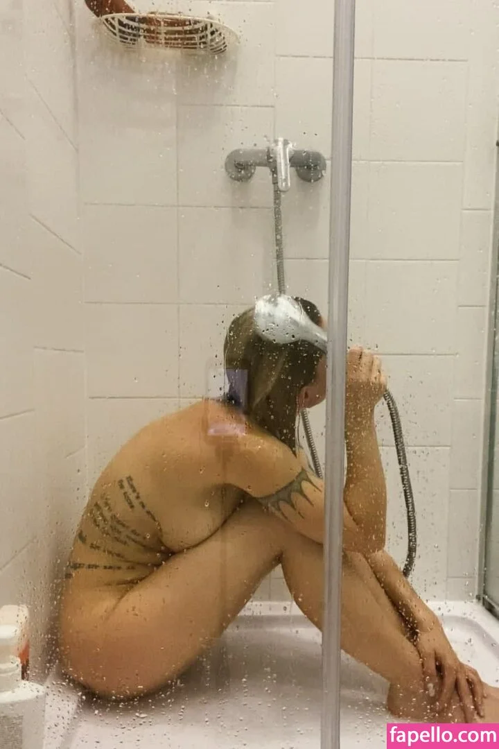 Sorabi Onlyfans Photo Gallery 