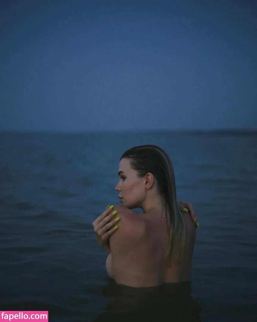 Sorabi Onlyfans Photo Gallery 